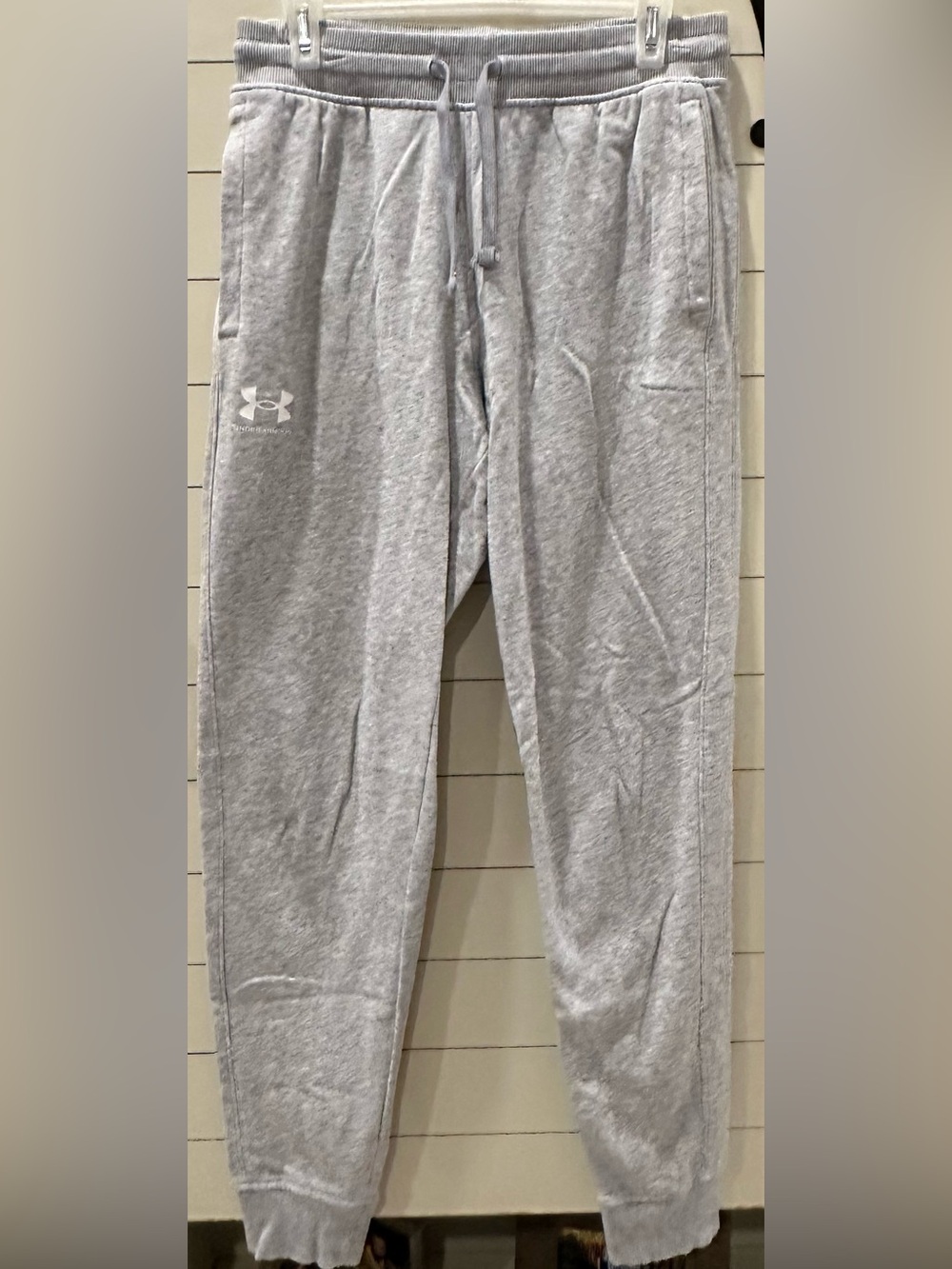 Men’s Under Armour Heather Gray Jogger Pants Size Medium